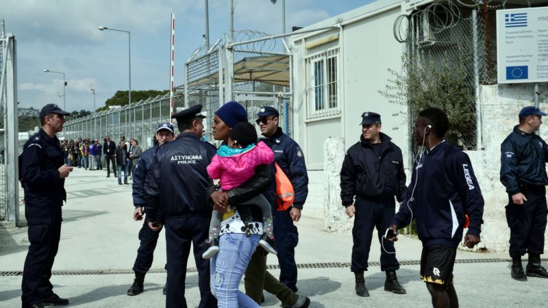 Oko 2 tisuće migranata biće evakuirani iz kampa na Lesbosu