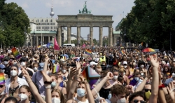 Oko 35.000 ljudi na paradi LGBTQ u Berlinu
