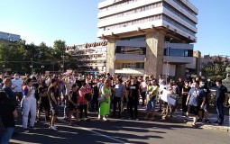 
					Protestne šetnje i skupovi širom Srbije 
					
									