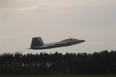 Okršaj za okršajem na nebu; Rusi vs. Amerikanci; U pomoć stiže F-22 raptor VIDEO