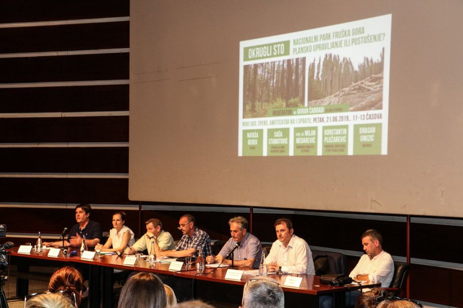 Okrugli sto o upravljanju sečom šuma u NP Fruška gora