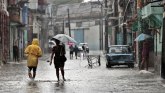Oluja Ien iznad Kube prelazi u uragan, evakuacija turista