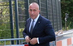 
					Opasna igra kosovskog premijera: Šta donosi ostavka Haradinaja 
					
									