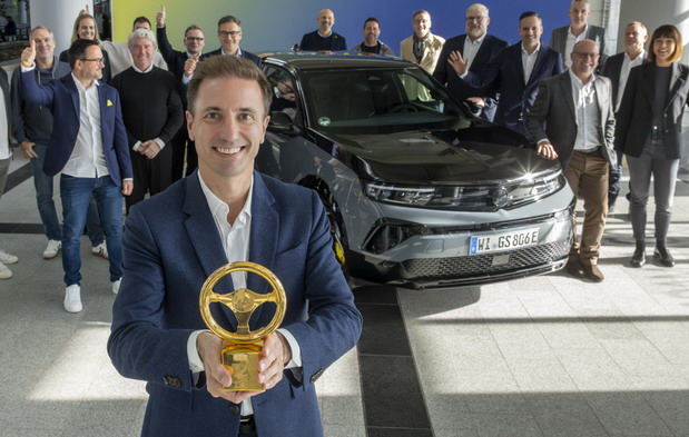 Opel Mokka GSE osvojila prestižni “Zlatni volan 2025”