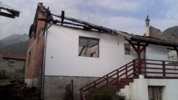 Opljačkana i zapaljena kuća povratnika u Belom Polju