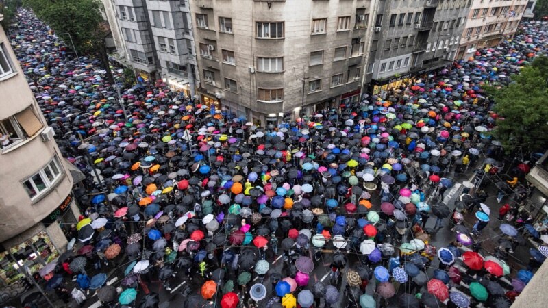 Opozicija odložila protest u Beogradu za subotu