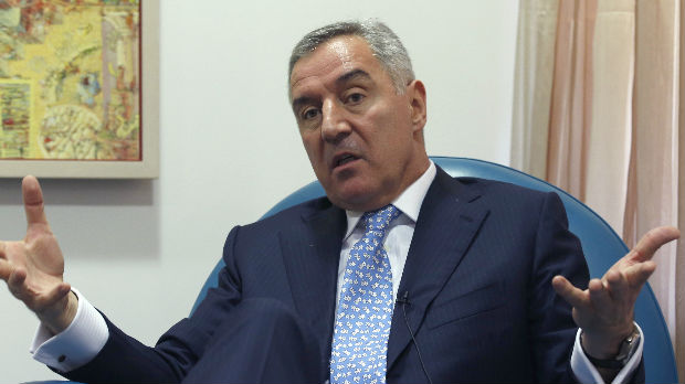 Opozicija oštro kritikuje kandidaturu Đukanovića