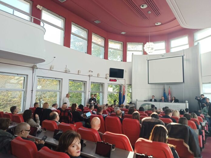 Opozicija traži povlačenje dozvole „Niš TV“-u da koristi ime grada, odluka u utorak na Skupštini 