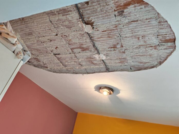 Opozicija traži proveru bezbednosti svih škola u Nišu nakon pada plafona u jednoj od njih