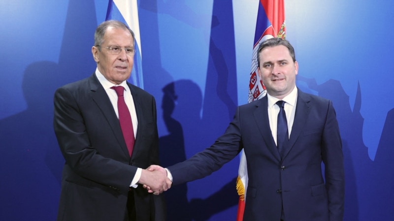 Opozicija u Srbiji osuđuje diplomatski dokument potpisan sa Rusijom 