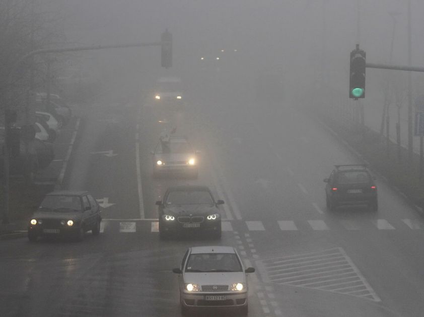 Putevi: Zbog magle smanjena vidljivost na putevima