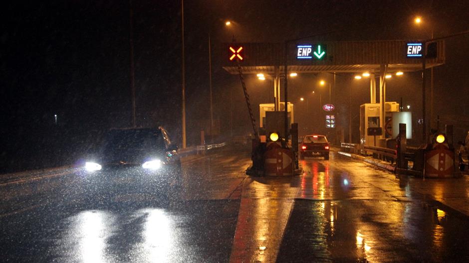 Oprez, zimski uslovi vožnje na putevima u Srbiji
