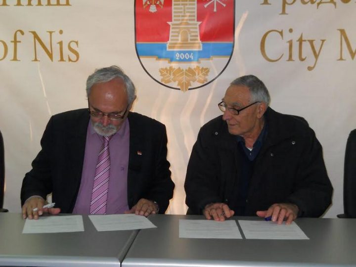Opština Pantelej dobila na poklon vrednu etno zbirku