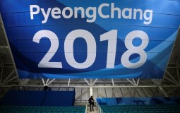 
					Organizatori ZOI: Da li severnokorejskim sportistima dati Samsung telefone? 
					
									