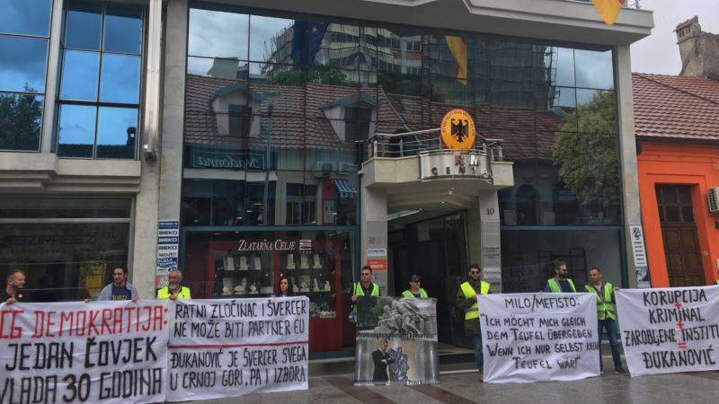 Organizatori protesta u Crnoj Gori pisali Angeli Merkel: Pažljivo birajte koga nazivate faktorom stabilnosti 