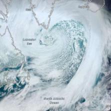 Orkanska oluja sa Atlantika ide ka Evropi: Očekuju nas NEVEROVATNA kolebanja vremena