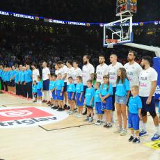 Orlovi otputovali na JAKU proveru za Mundobasket, ali je jedan igrač zbog POVREDE ostao u Beogradu (FOTO)