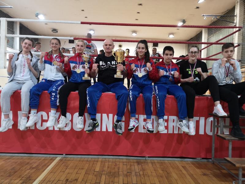 Osam medalja za kik-boksere Niša na takmičenju u Jagodini