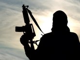 Osam muškaraca optuženo da su bili borci ID u Siriji
