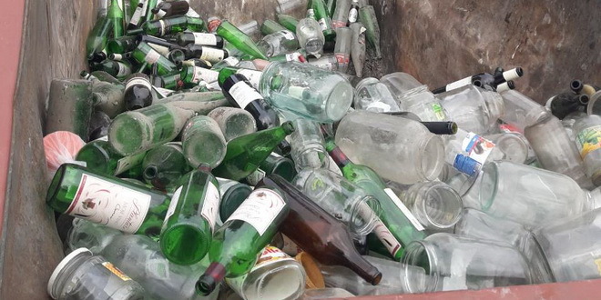 Osam novih opština u Srbiji, Severnoj Makedoniji i Bosni i Hercegovini dobija kontejnere za reciklažu stakla