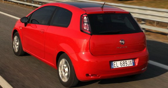 Osamdesetogodišnjak u Fiat Puntu otkrio kako besplatno voziti auto-putem