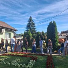 Ostalo je još malo vremena do zatvaranja biračkog mesta: Evo koliko ljudi je glasalo do 16 časova