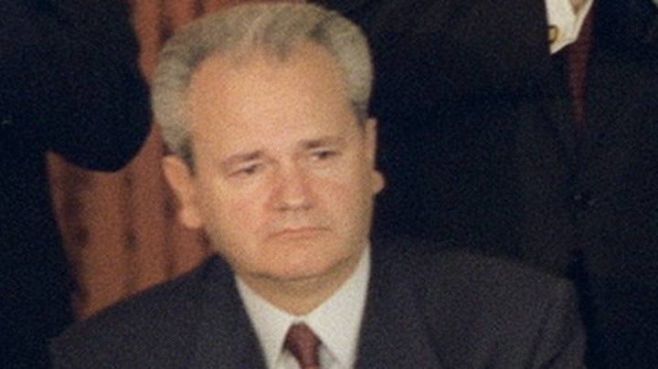 Otac Slobodana Miloševica se UBIO 62. godine, a sada je procurila čitulja u kojoj sestra bivšeg predsednika Jugoslavije opisuje taj JEZIV događaj - To ju je nateralo da učini OVU stvar!