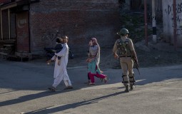 
					Otkačila se kabina na žičari u Kašmiru, sedmoro mrtvih 
					
									