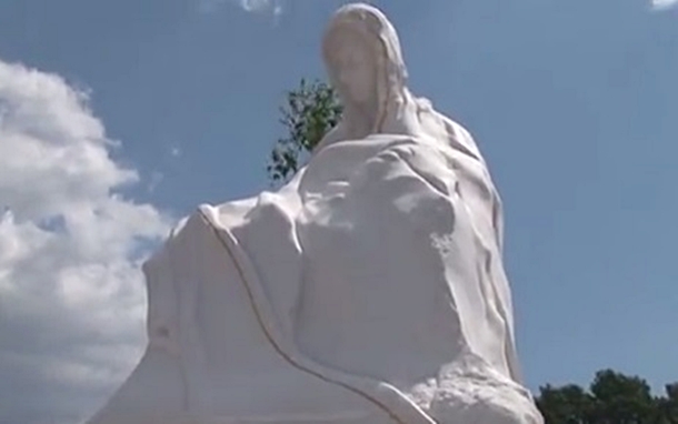 Otkriven Spomenik majkama u Bijeljini