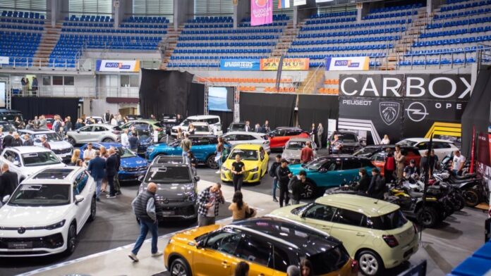 Otvoren Sajam automobila u Nišu: Cene od 16.000 do 128.000 evra