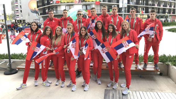 Otvorene Igre mladih, Crevar nosila zastavu Srbije