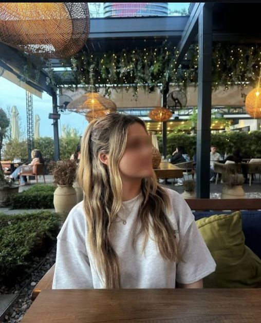 Outfit Nike Tošić postao hit među tinejdžerkama: Sve devojčice žele da je iskopiraju (FOTO)