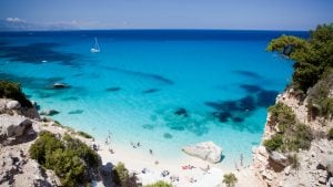Ova plaža je proglašena najboljom na svetu – i izgleda kao iz sna