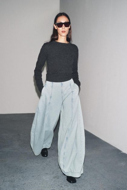 Ovaj model Zara farmerki kupujemo za poslednje dane leta