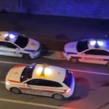 Ovako je Hitna odvozila decu koja su se OTROVALA ALKOHOLOM! Šok prizor u centru Beograda, silna policija POD ROTACIJOM: U krvi pronađen visok procenat etanola! (VIDEO)