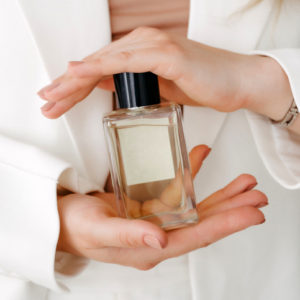 Ovako miriše samopouzdanje: 7 parfema koje nose samo žene sa stavom
