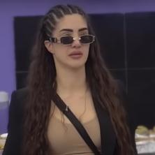Ove čudne navike Anđela Đuričić nikako ne može da se reši - svi joj zamerali, a sada ponovo uhvaćena na delu (VIDEO)