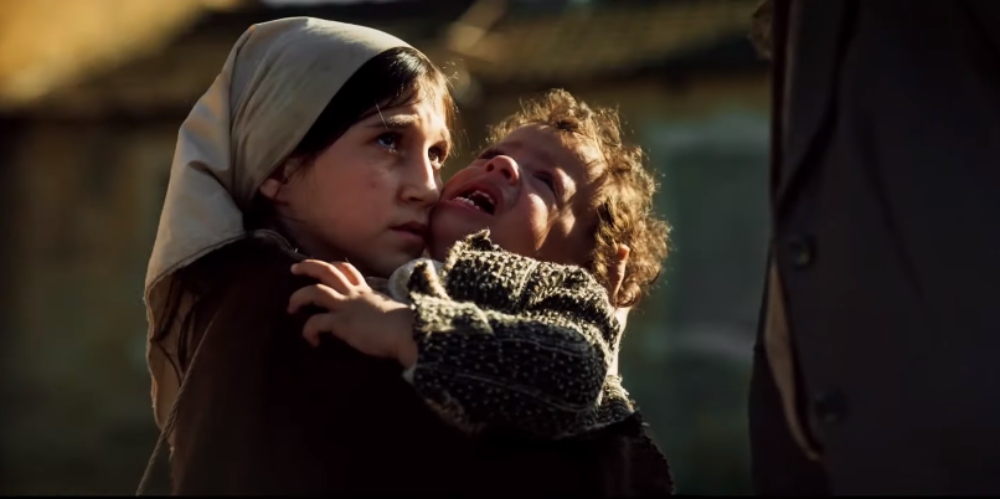 Ove prizore i nevine dečje poglede iz filma „Dara iz Jasenovca“ zasigurno dugo nećemo zaboraviti
