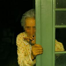 Ovo je baka koju su u Subotici PRETUKLI ZBOG 3.000 DINARA! (FOTO/VIDEO)