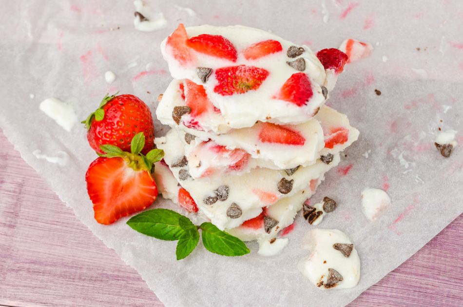 Ovog leta morate probati: Jogurt bark ili smrznuta tabla jogurta!