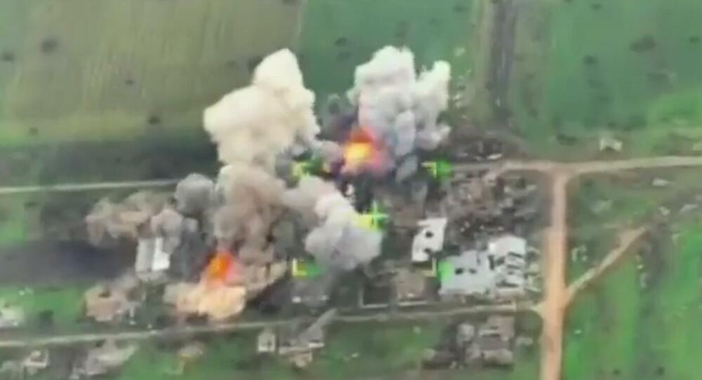 PAKAO NA ZEMLJI: Pogledajte trenutak kada Rusi termobaričnim projektilima TOS-1A uništavaju ukrajinske trupe VIDEO