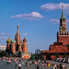 PAKLENE VRUĆINE u Moskvi: Otvoreno više od 300 hladnih soba zbog visokih temperatura 