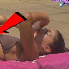 PAMTE JE PO GOLOTINJI I GADNIM SNIMCIMA, A OVAKO STVARNO IZGLEDA: Anđela se skinula pored bazena da pokaže telo, a svi gledaju samo u ovo (VIDEO)