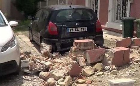 PANIKA NA ULICAMA: Tursku za sat vremena pogodila dva zemljotresa