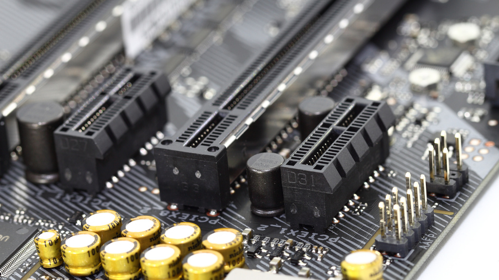 PCI-SIG ispituje novu vrstu optičkih interkonekcija kako bi unapredila PCIe performanse