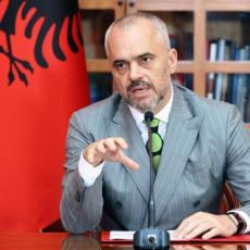 PESNICA RAMI U LICE: Edi, KOJU VOJSKU TI IMAŠ, da nije EU, granica Srbije bi bila USRED ALBANIJE!