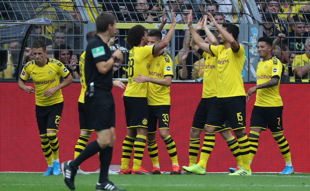 PETARDA NA PREMIJERI: Borusija Dortmund primila gol u prvom minutu, pa deklasirala Augsburg