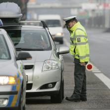 PIJANI KO ČEPOVI, A SELI ZA VOLAN: Saobraćajna policija u Nišu imala pune ruke posla