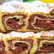 PITA SA JAGODAMA koja miriše na detinjstvo i bakinu kuhinju - Kombinacija keksa i pudinga topi se u ustima i gotova je za manje od sat vremena