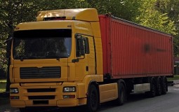 
					PKS: Kamioni sa robom iz Srbije ulaze na Kosovo bez prepreka 
					
									